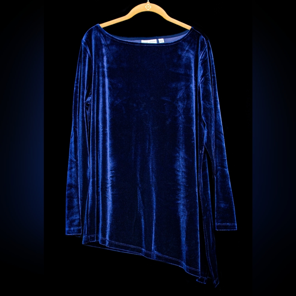 Susan Graver Blue Asymmetrical Top L